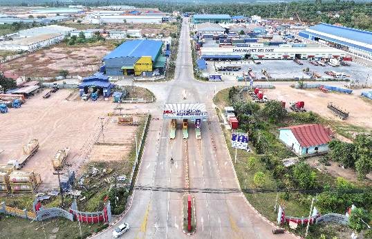 Solid concrete roads for smooth transport